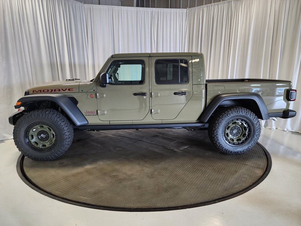 new 2025 Jeep Gladiator car, priced at $60,999