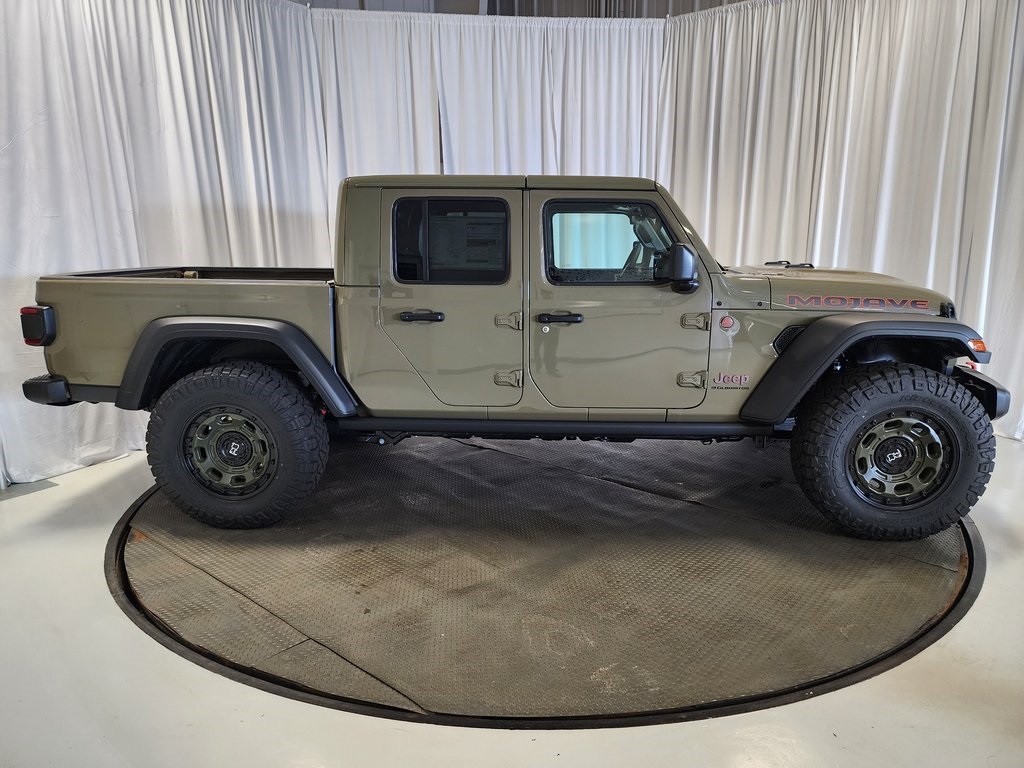 new 2025 Jeep Gladiator car, priced at $60,999