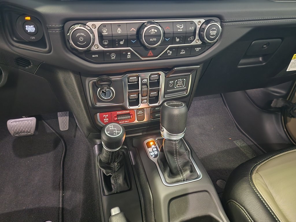 new 2025 Jeep Gladiator car, priced at $60,999