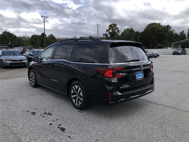 new 2026 Honda Odyssey car, priced at $45,250