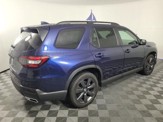used 2025 Honda Pilot car, priced at $42,995