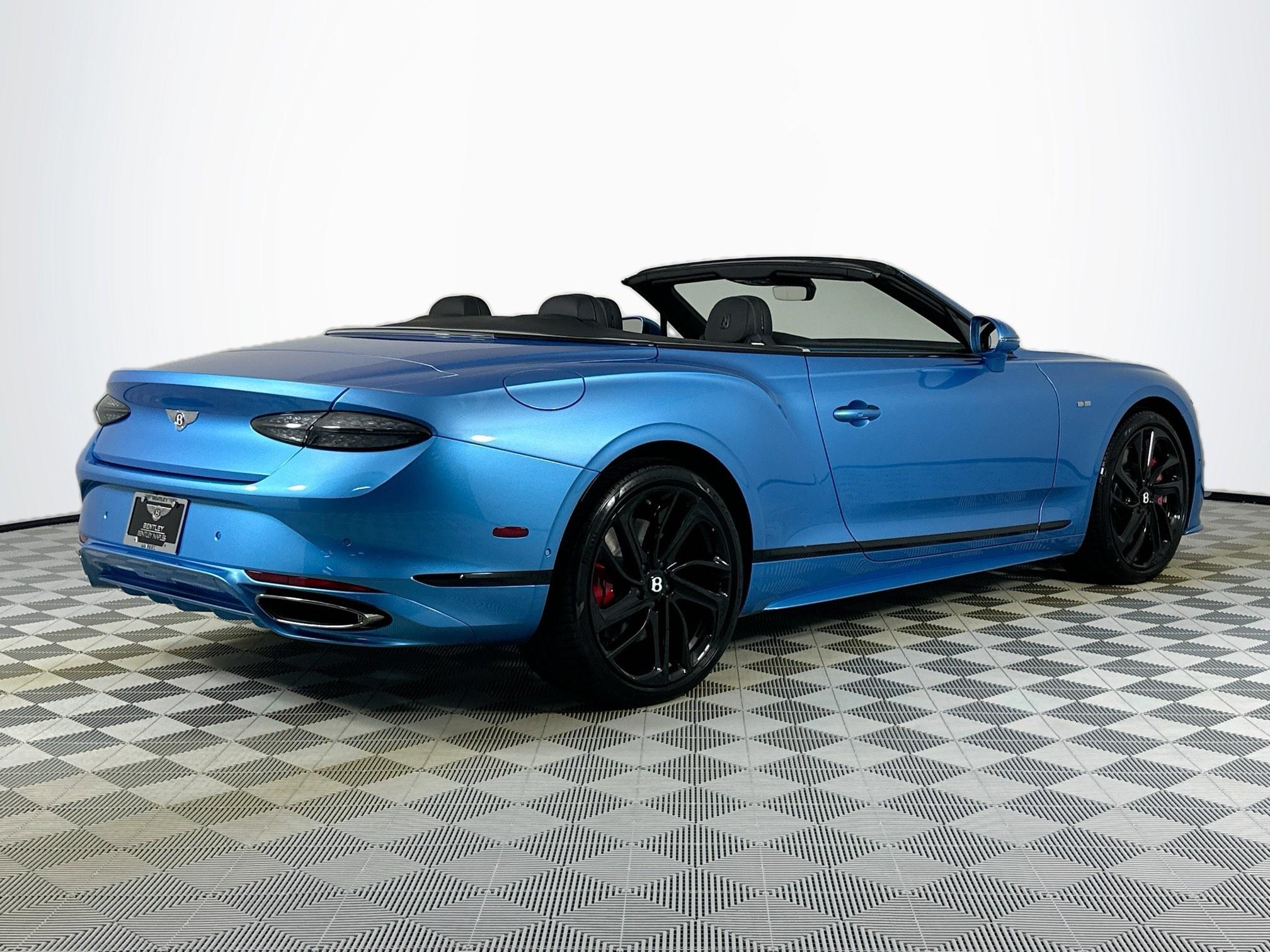 new 2025 Bentley Continental GTC car