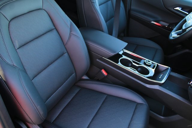 new 2026 Chevrolet Equinox car, priced at $32,545