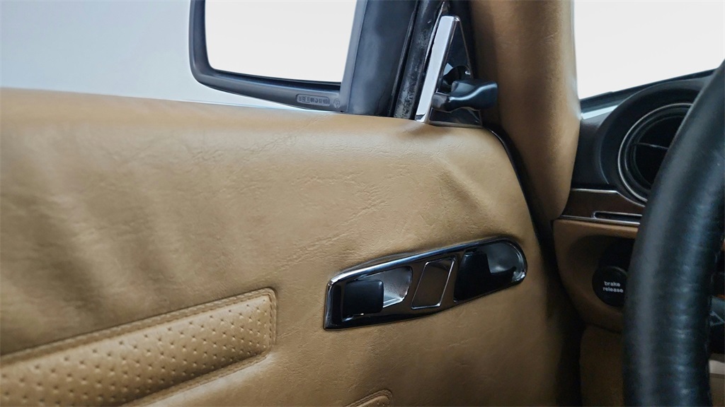 used 1987 Mercedes-Benz 500-Class car, priced at $12,988