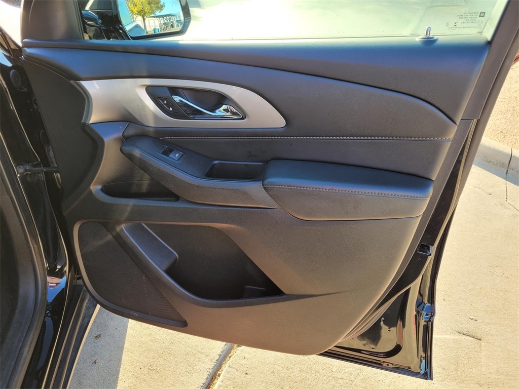 used 2020 Chevrolet Traverse car, priced at $21,995