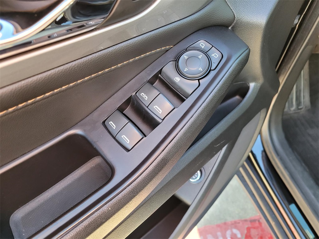 used 2020 Chevrolet Traverse car, priced at $21,995