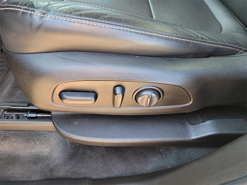 used 2020 Chevrolet Traverse car, priced at $21,995