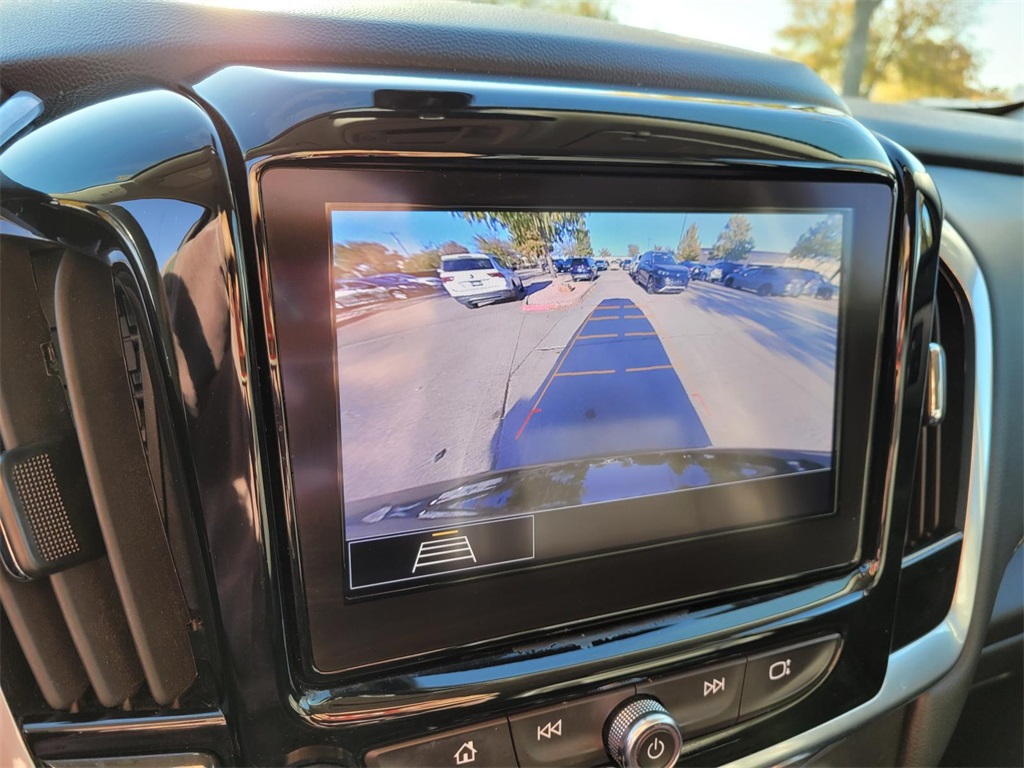 used 2020 Chevrolet Traverse car, priced at $21,995