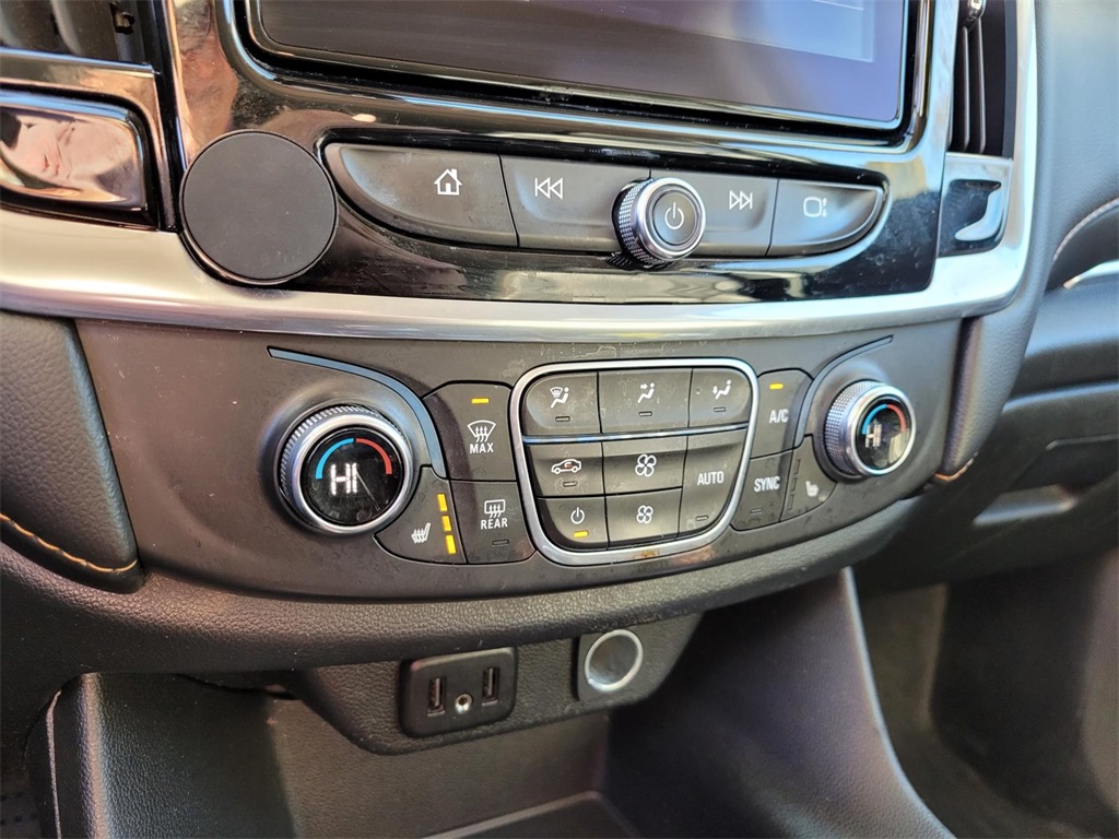 used 2020 Chevrolet Traverse car, priced at $21,995