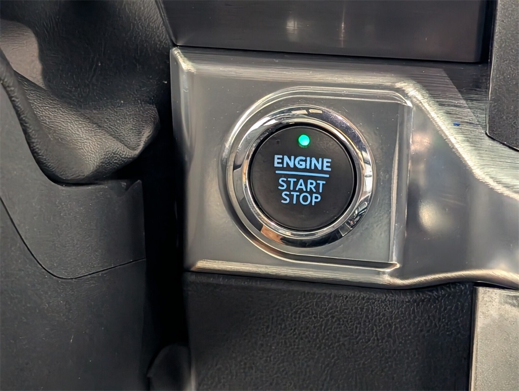 used 2021 Ford F-150 car, priced at $35,000
