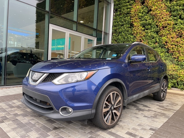 used 2018 Nissan Rogue Sport car, priced at $15,900