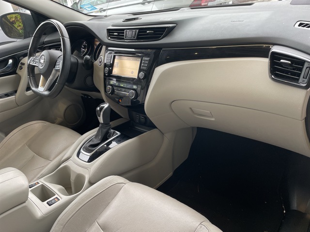 used 2018 Nissan Rogue Sport car, priced at $15,900