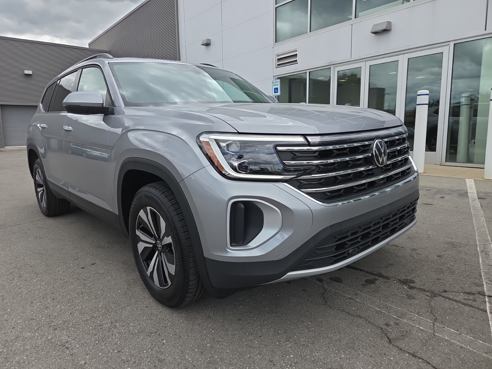 new 2026 Volkswagen Atlas car