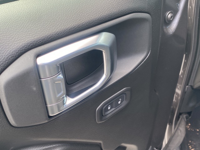 new 2026 Jeep Wrangler car, priced at $31,305