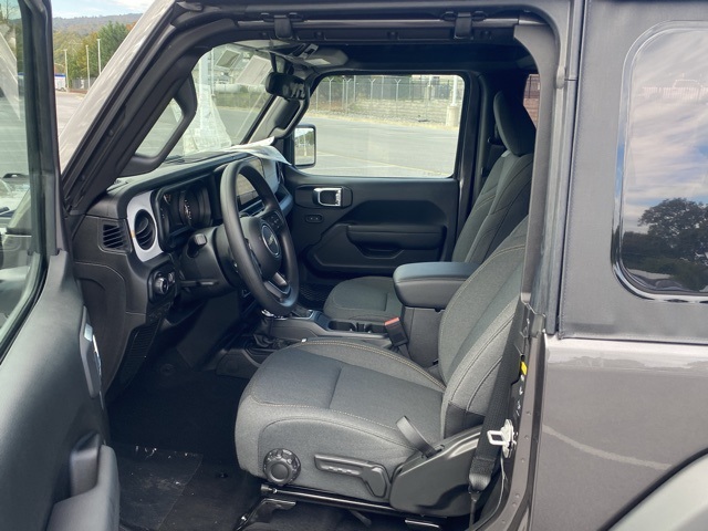new 2026 Jeep Wrangler car, priced at $31,305
