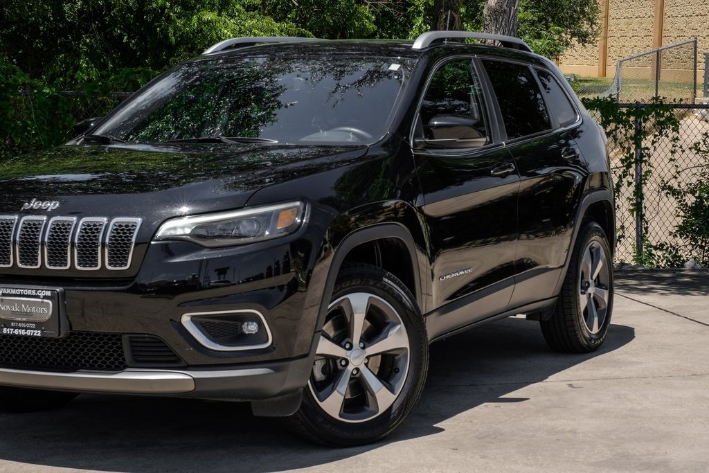 used 2019 Jeep Cherokee car, priced at $21,317