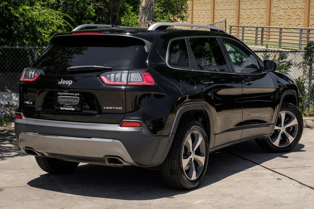 used 2019 Jeep Cherokee car, priced at $21,317