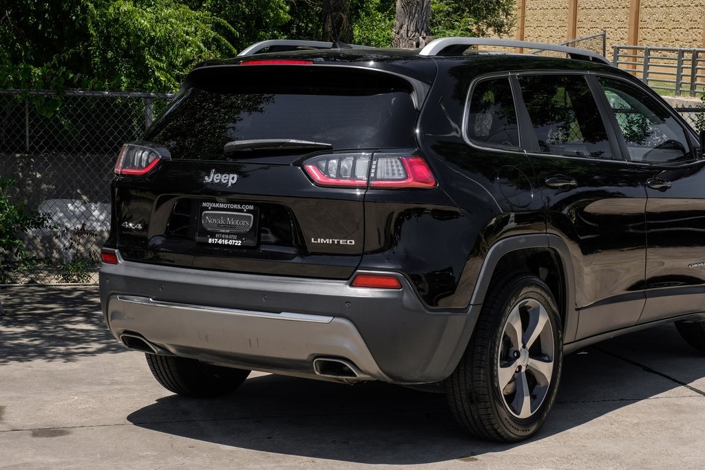 used 2019 Jeep Cherokee car, priced at $21,317