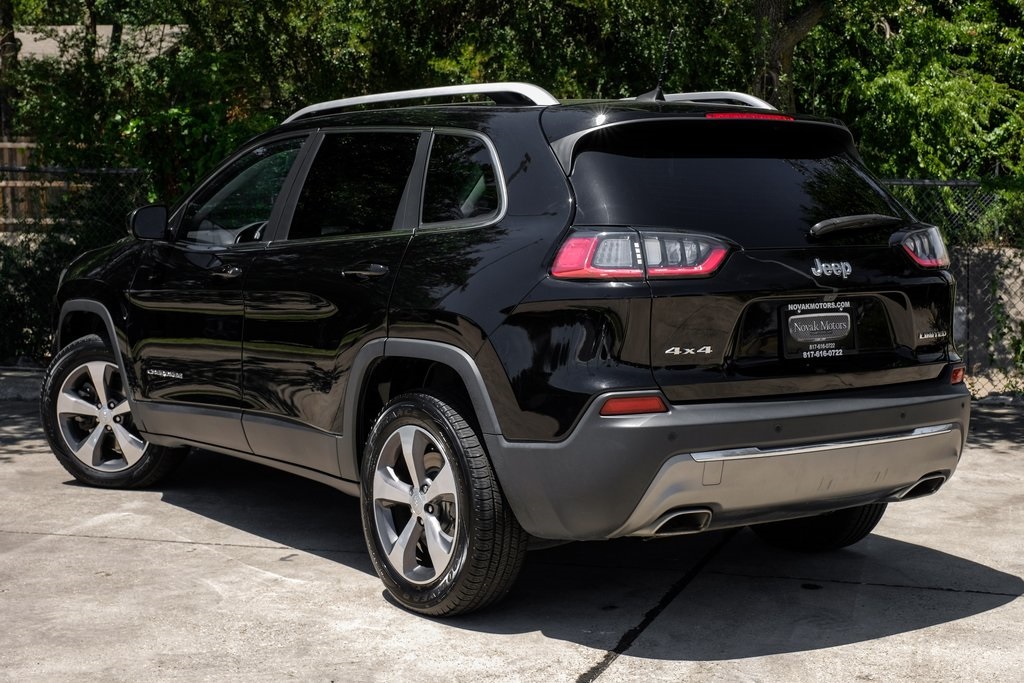 used 2019 Jeep Cherokee car, priced at $21,317