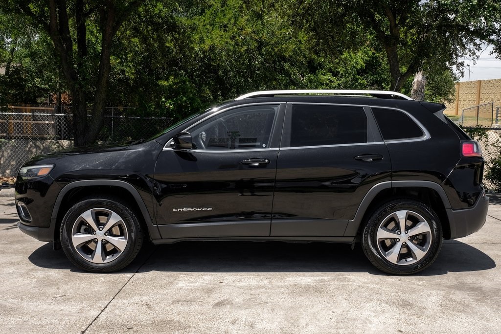 used 2019 Jeep Cherokee car, priced at $21,317