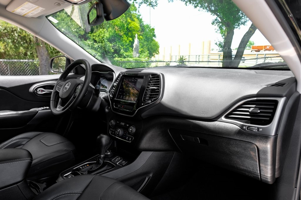 used 2019 Jeep Cherokee car, priced at $21,317