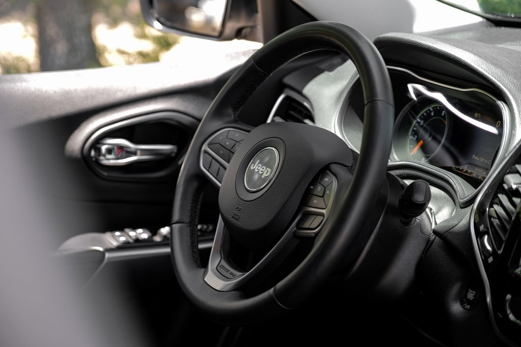 used 2019 Jeep Cherokee car, priced at $21,317