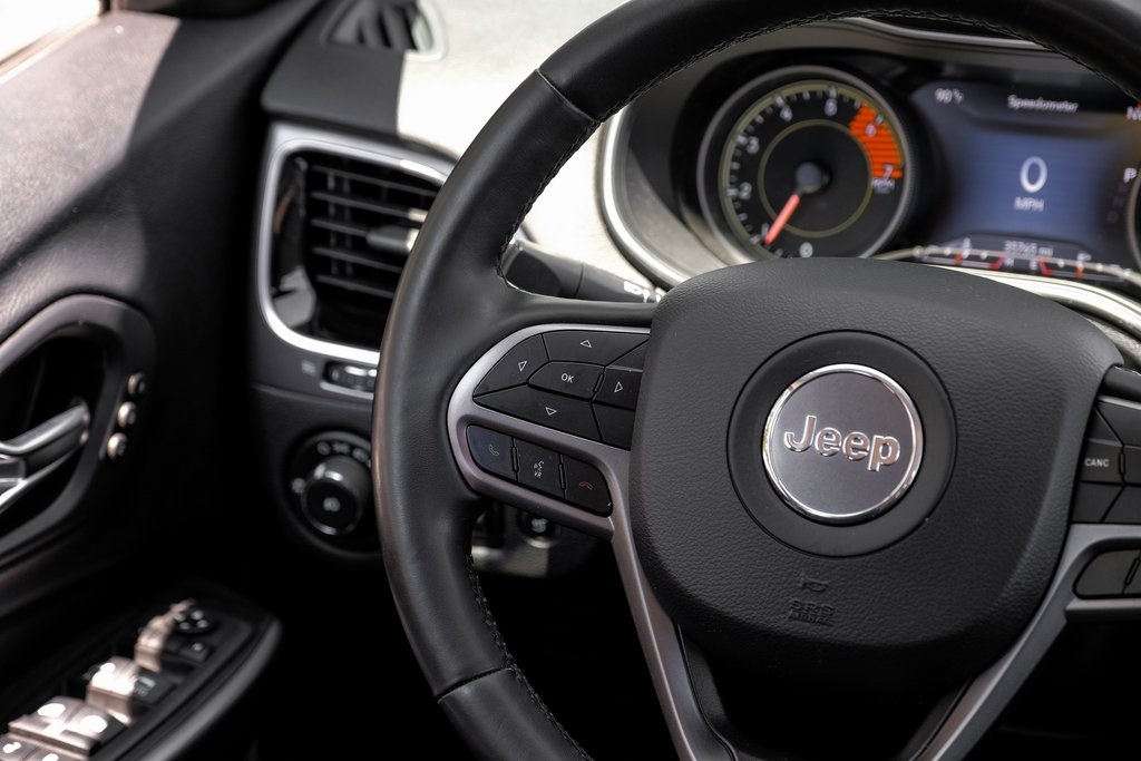 used 2019 Jeep Cherokee car, priced at $21,317