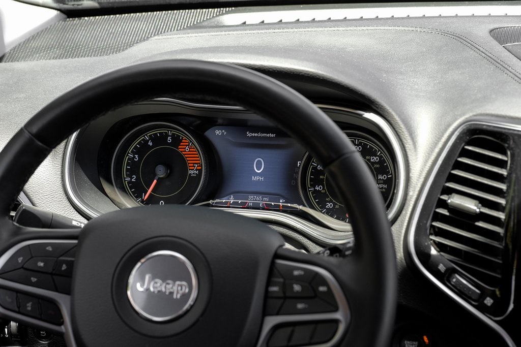 used 2019 Jeep Cherokee car, priced at $21,317