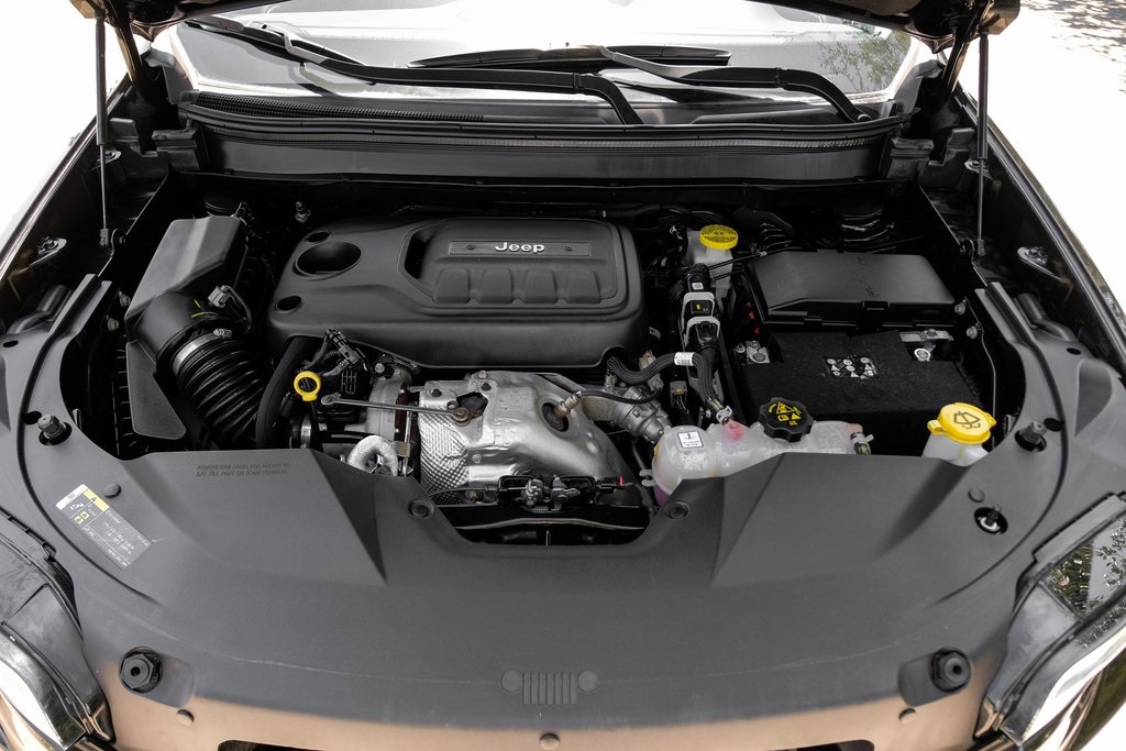 used 2019 Jeep Cherokee car, priced at $21,317