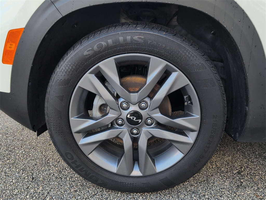 used 2023 Kia Seltos car, priced at $17,388