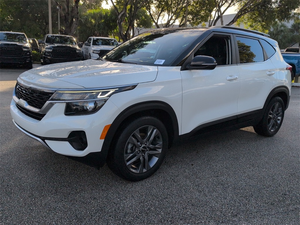 used 2023 Kia Seltos car, priced at $17,388