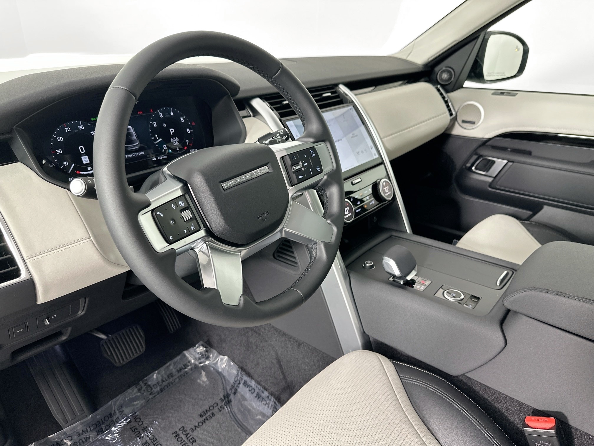 used 2025 Land Rover Discovery car, priced at $58,995