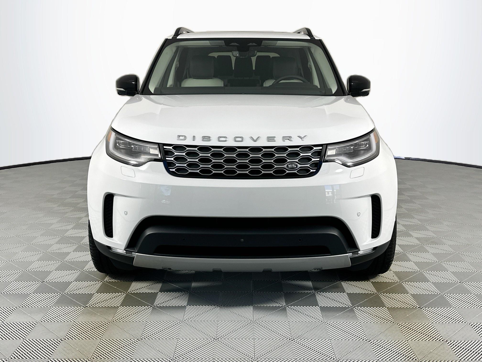 used 2025 Land Rover Discovery car, priced at $58,995