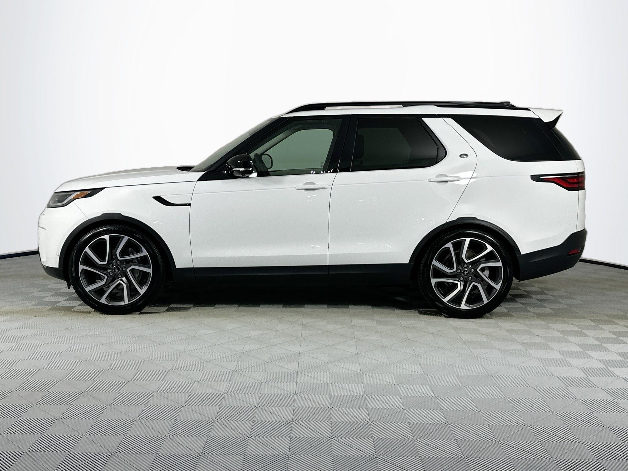 used 2025 Land Rover Discovery car, priced at $58,995