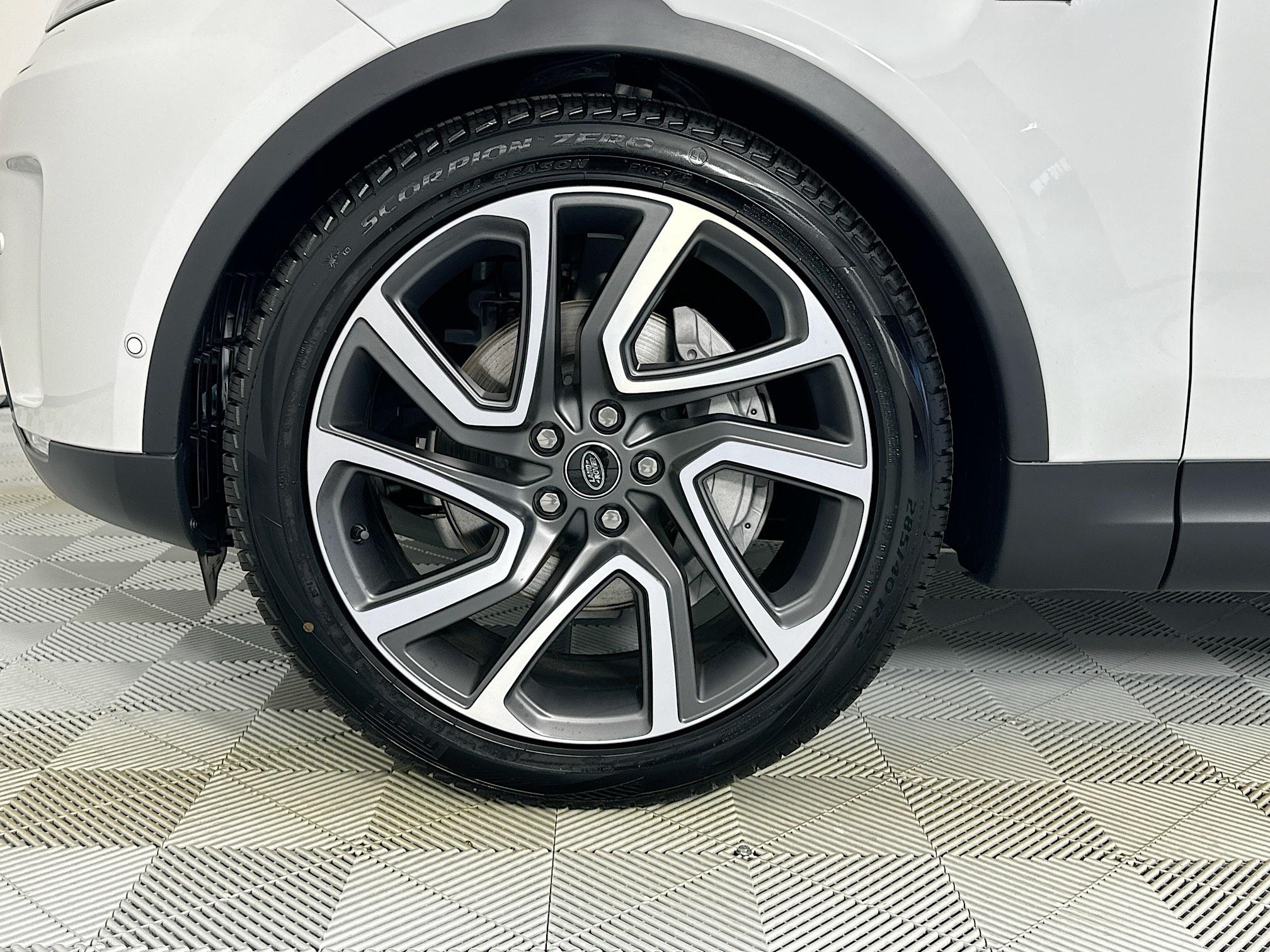 used 2025 Land Rover Discovery car, priced at $58,995