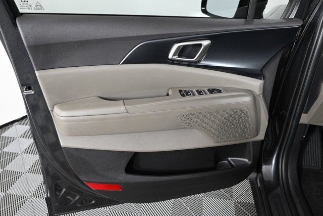 new 2026 Kia Carnival Hybrid car, priced at $44,260