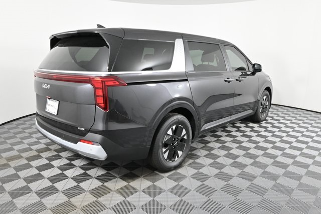 new 2026 Kia Carnival Hybrid car, priced at $44,260