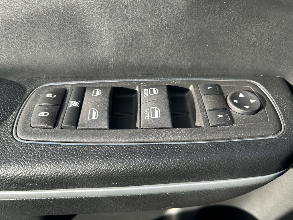 used 2022 Chrysler 300 car, priced at $27,898