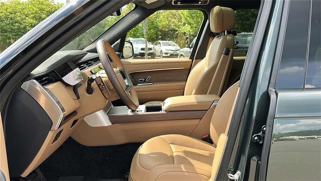 new 2025 Land Rover Range Rover car, priced at $118,920