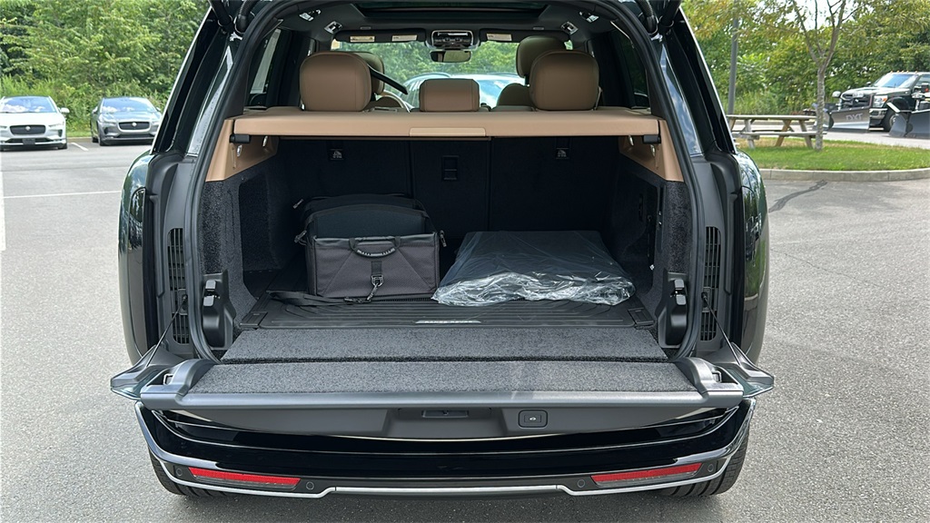 new 2025 Land Rover Range Rover car, priced at $118,920