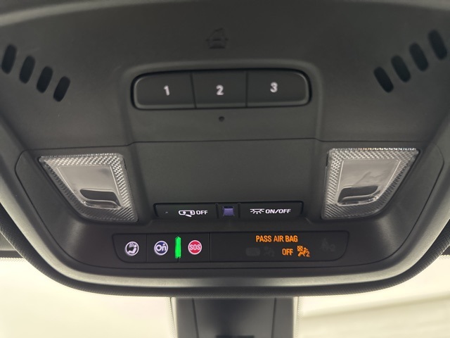 used 2023 Chevrolet Traverse car, priced at $28,988
