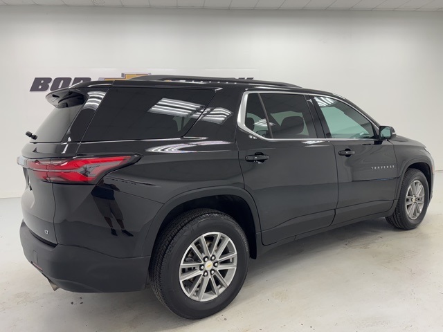 used 2023 Chevrolet Traverse car, priced at $28,988