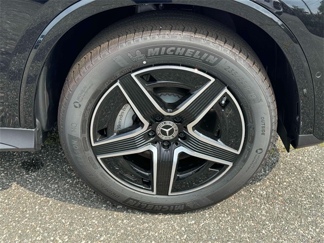 new 2025 Mercedes-Benz GLC car, priced at $57,600