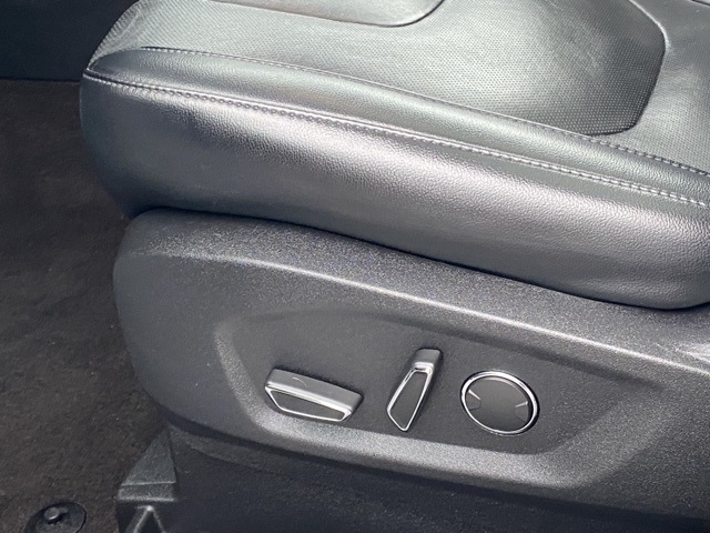 used 2019 Ford Edge car, priced at $16,802