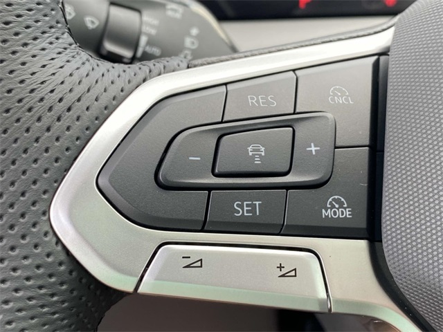 new 2025 Volkswagen Tiguan car, priced at $40,236
