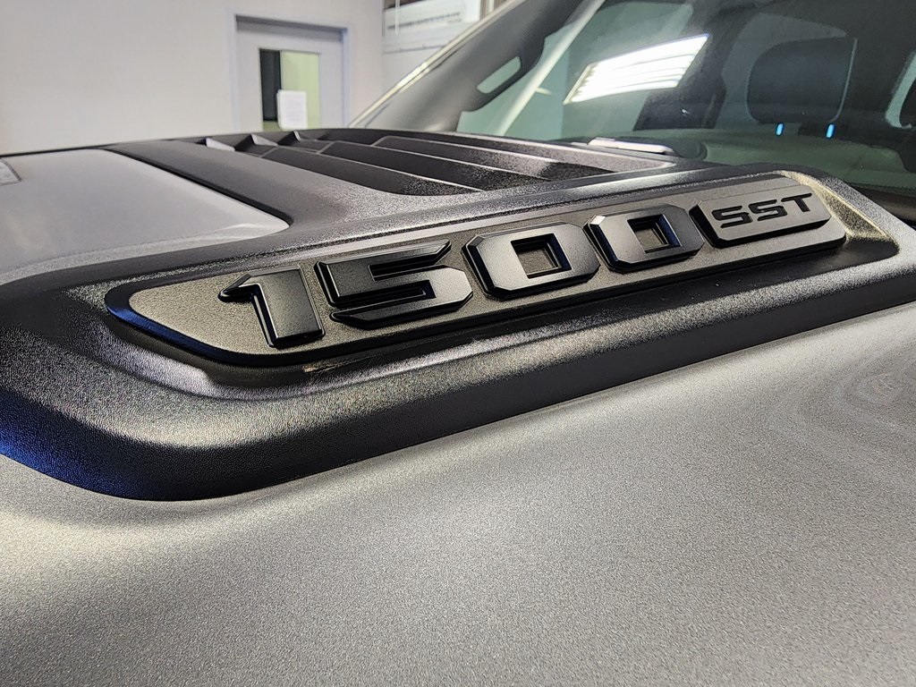 new 2025 Ram 1500 car, priced at $58,173