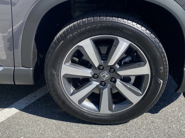 used 2025 Honda Pilot car, priced at $47,275