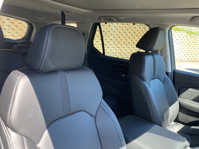 used 2025 Honda Pilot car, priced at $47,275