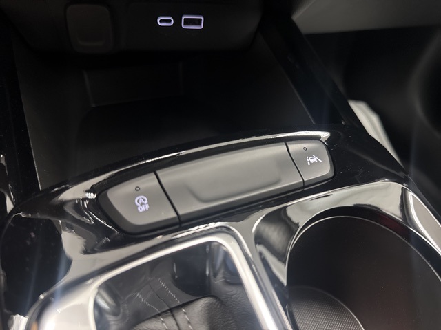 new 2025 Chevrolet Trax car, priced at $24,885