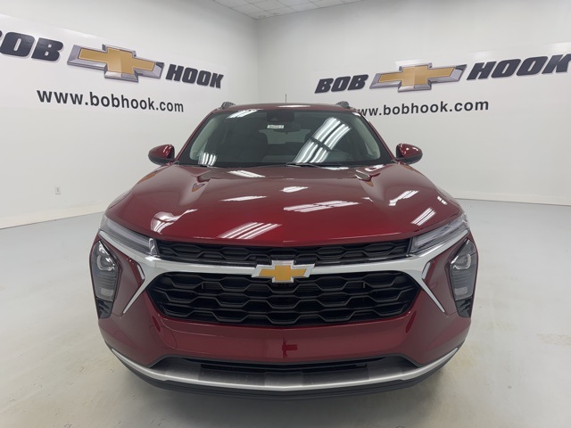 new 2025 Chevrolet Trax car, priced at $24,885